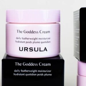 URSULA The Goddess Cream - Daily Featherweight Moisturizer
